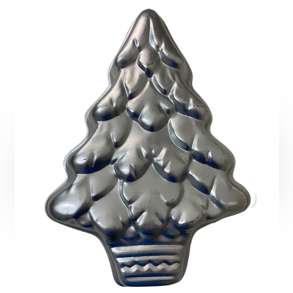 Wilton Other - Vintage 1972 Wilton Treeliteful Christmas Cake Pan Holiday Nostalgia Decorated